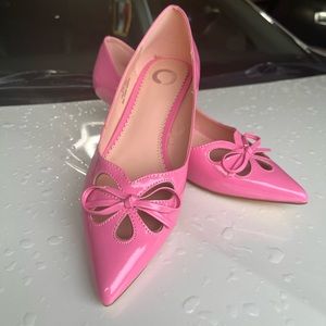 Pink kitten heel